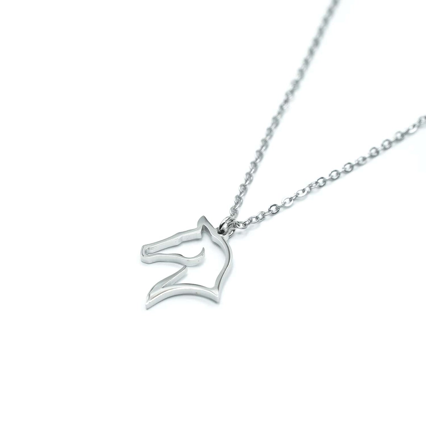 levný řetízek s koníkem