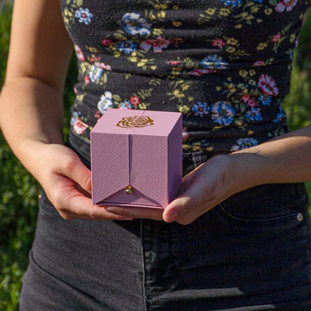 růžová dárková krabička